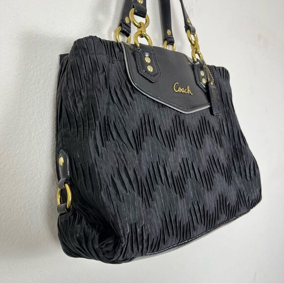 Coach Ashley Carryall Black Pleated Tote Bag Gold Hardware & Patent Leather - Picture 5 of 8
